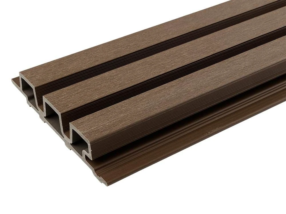 WEO35 Gardenwall Teak